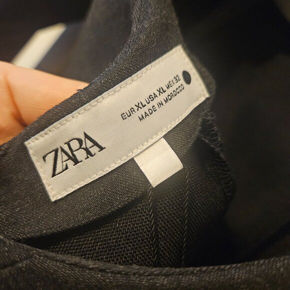 ZARA Round neck long sleeve mini dress. Balloon skirt. Open back. - Picture 5 of 6